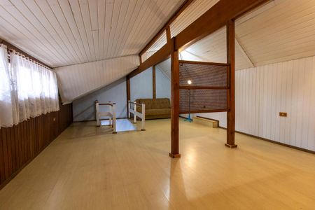 Casa à venda com 217m², 4 quartos e 3 vagasÁrea comum