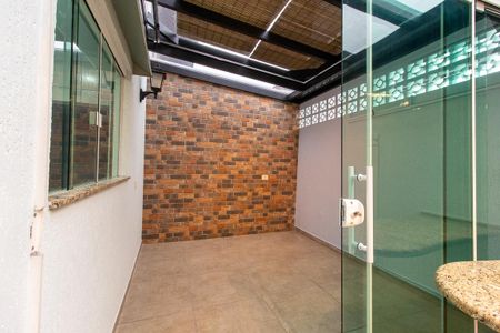 Casa à venda com 217m², 4 quartos e 3 vagasÁrea comum