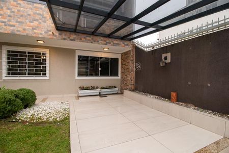 Casa à venda com 217m², 4 quartos e 3 vagasGaragem