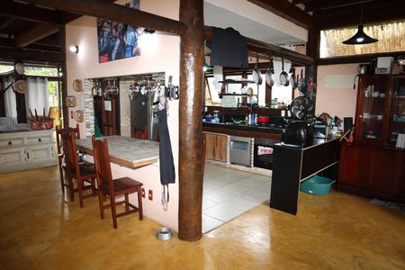 Casa à venda com 500m², 3 quartos e 2 vagasCopa