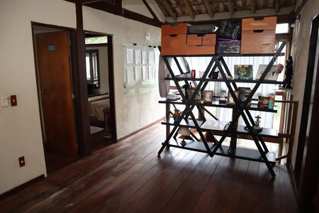 Casa à venda com 500m², 3 quartos e 2 vagasEscritório 