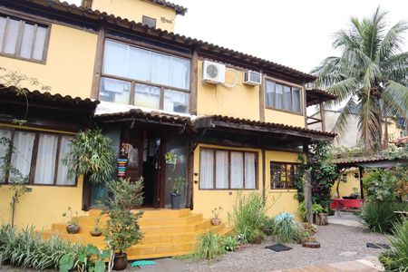 Casa à venda com 500m², 3 quartos e 2 vagasFachada