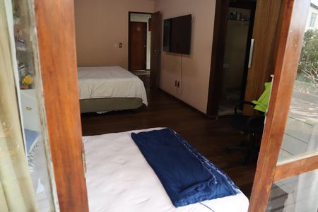 Casa à venda com 500m², 3 quartos e 2 vagasSuíte