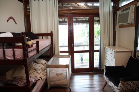 Casa à venda com 500m², 3 quartos e 2 vagasQuarto 2