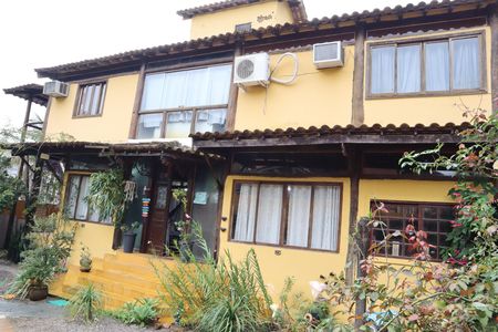 Casa à venda com 500m², 3 quartos e 2 vagasFachada