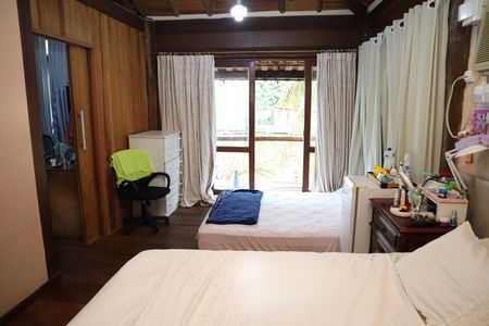 Casa à venda com 500m², 3 quartos e 2 vagasSuíte