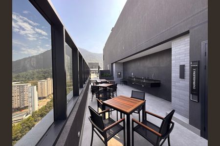 Apartamento à venda com 65m², 3 quartos e 1 vagaÁrea comum