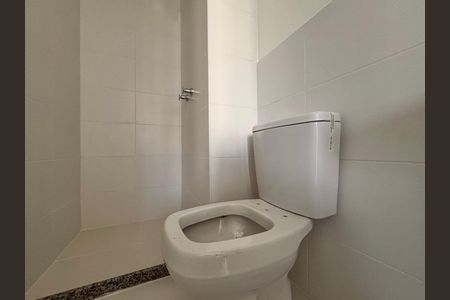 Apartamento à venda com 65m², 3 quartos e 1 vagaBanheiro Social
