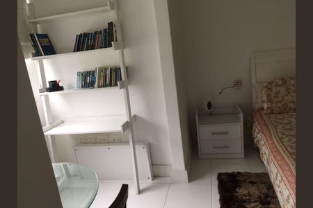 Apartamento à venda com 36m², 1 quarto e sem vaga Apartamento à venda com 36m², 1 quarto e sem vagaQuarto