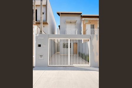 Casa à venda com 110m², 3 quartos e 2 vagas