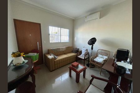 Casa à venda com 110m², 3 quartos e 2 vagas