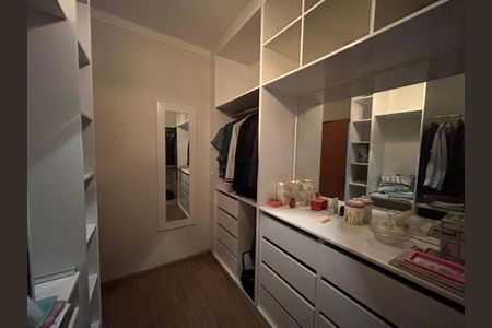 Casa à venda com 110m², 3 quartos e 2 vagas