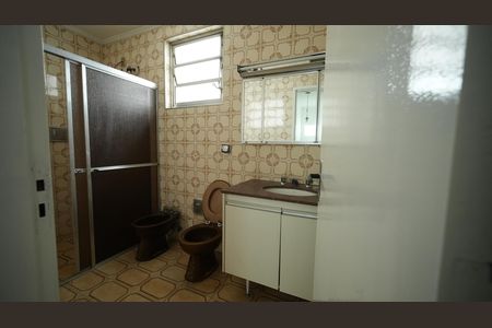 Casa para alugar com 299m², 3 quartos e 4 vagasBanheiro Social