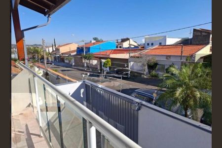 Casa à venda com 165m², 3 quartos e 2 vagas
