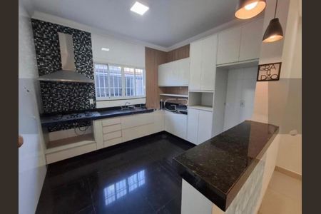 Casa à venda com 3 quartos, 165m² em Parque Via Norte, Campinas