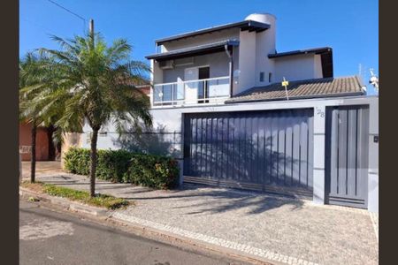 Casa à venda com 165m², 3 quartos e 2 vagas