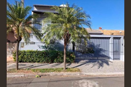 Casa à venda com 165m², 3 quartos e 2 vagas