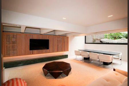 Sala de apartamento à venda com 3 quartos, 240m² em Moema, São Paulo