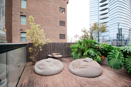 Apartamento à venda com 240m², 3 quartos e 4 vagas Apartamento à venda com 240m², 3 quartos e 4 vagasPiscina Privativa