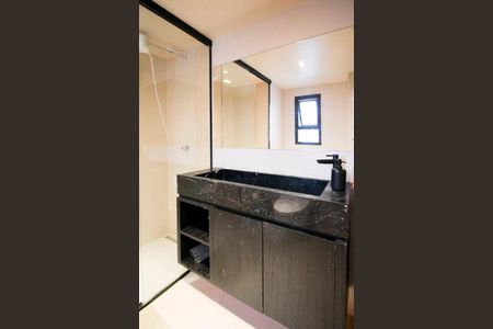 Apartamento à venda com 240m², 3 quartos e 4 vagas Apartamento à venda com 240m², 3 quartos e 4 vagasBanheiro da Suíte 3