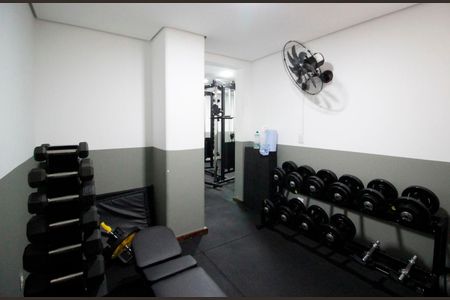 Apartamento à venda com 240m², 3 quartos e 4 vagas Apartamento à venda com 240m², 3 quartos e 4 vagasÁrea comum - Academia