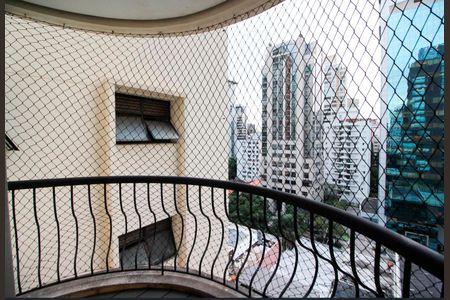 Apartamento à venda com 240m², 3 quartos e 4 vagas Apartamento à venda com 240m², 3 quartos e 4 vagasVarada da Suíte 2