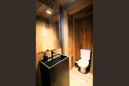 Apartamento à venda com 240m², 3 quartos e 4 vagas Apartamento à venda com 240m², 3 quartos e 4 vagasLavabo