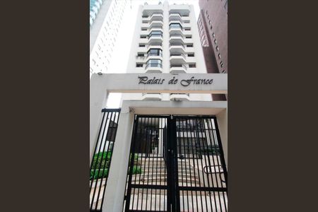 Apartamento à venda com 240m², 3 quartos e 4 vagas Apartamento à venda com 240m², 3 quartos e 4 vagasFachada