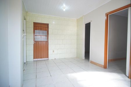Cozinha - Sala de casa para alugar com 2 quartos, 36m² em Sarandi, Porto Alegre