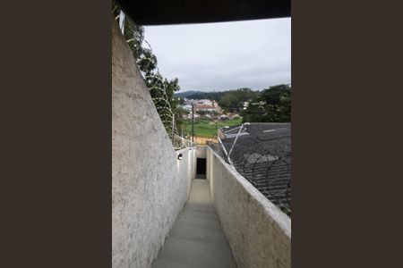 Casa para alugar com 24m², 1 quarto e sem vaga Casa para alugar com 24m², 1 quarto e sem vagaEscada