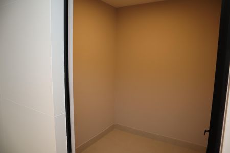 Casa de condomínio para alugar com 271m², 4 quartos e 3 vagaslavanderia