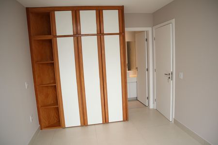 Casa de condomínio para alugar com 271m², 4 quartos e 3 vagasquarto suite 1