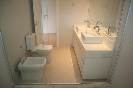 Casa de condomínio para alugar com 271m², 4 quartos e 3 vagasbanheiro 4