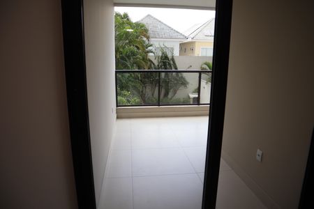 Casa de condomínio para alugar com 271m², 4 quartos e 3 vagasvaranda acesso quarto 3