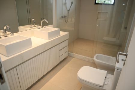 Casa de condomínio para alugar com 271m², 4 quartos e 3 vagasbamheiro 4