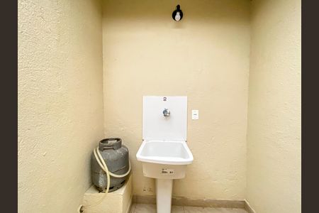 Casa para alugar com 24m², 1 quarto e sem vagaÁrea de Serviço
