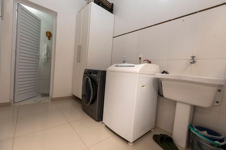 ÁREA DE SERVIÇO de casa de condomínio à venda com 4 quartos, 200m² em Fazenda Santa Cândida, Campinas