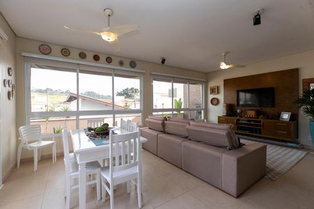 Casa de condomínio à venda com 200m², 4 quartos e 4 vagas Casa de condomínio à venda com 200m², 4 quartos e 4 vagasSALA DE TV
