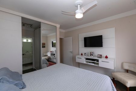 Casa de condomínio à venda com 200m², 4 quartos e 4 vagas Casa de condomínio à venda com 200m², 4 quartos e 4 vagasQUARTO Nº 1 - SUITE E CLOSET