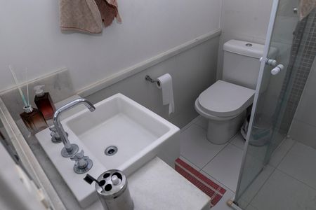 Casa de condomínio à venda com 200m², 4 quartos e 4 vagas Casa de condomínio à venda com 200m², 4 quartos e 4 vagasBANHEIRO QUARTO Nº 2 - SUITE
