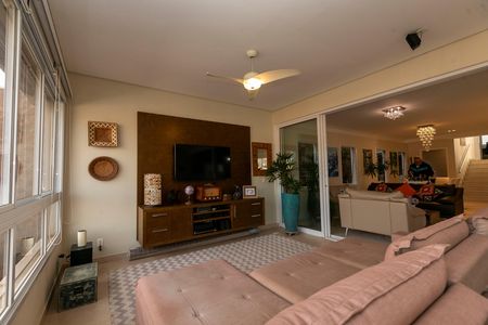 SALA DE TV de casa de condomínio à venda com 4 quartos, 200m² em Fazenda Santa Cândida, Campinas