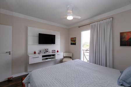Casa de condomínio à venda com 200m², 4 quartos e 4 vagas Casa de condomínio à venda com 200m², 4 quartos e 4 vagasQUARTO Nº 1 - SUITE E CLOSET