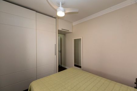 Casa de condomínio à venda com 200m², 4 quartos e 4 vagas Casa de condomínio à venda com 200m², 4 quartos e 4 vagasQUARTO Nº 3 - SUITE