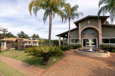 Casa de condomínio à venda com 200m², 4 quartos e 4 vagas Casa de condomínio à venda com 200m², 4 quartos e 4 vagasÁREA COMUM - SALÃO DE FESTAS