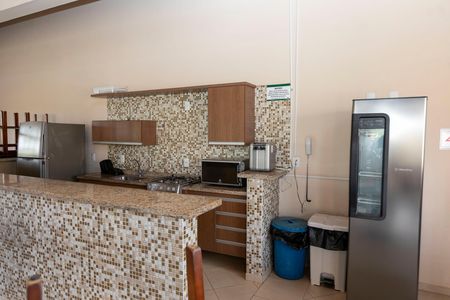 Casa de condomínio à venda com 200m², 4 quartos e 4 vagas Casa de condomínio à venda com 200m², 4 quartos e 4 vagasÁREA COMUM - SALÃO DE FESTAS