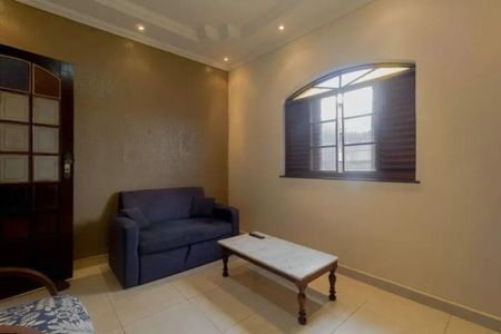 Foto 02 de casa à venda com 3 quartos, 145m² em Califórnia, Belo Horizonte