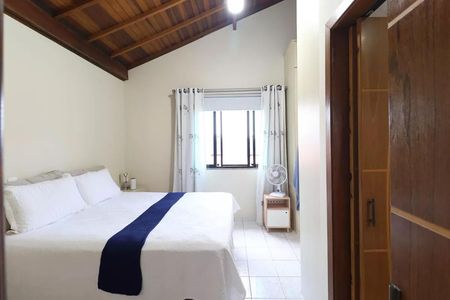 Casa de condomínio à venda com 116m², 3 quartos e 2 vagasQuarto