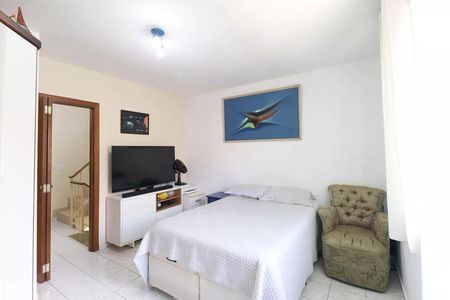 Casa de condomínio à venda com 116m², 3 quartos e 2 vagasQuarto