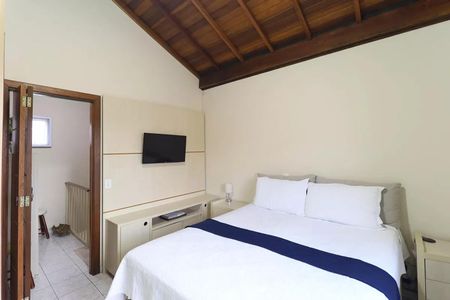 Casa de condomínio à venda com 116m², 3 quartos e 2 vagasQuarto