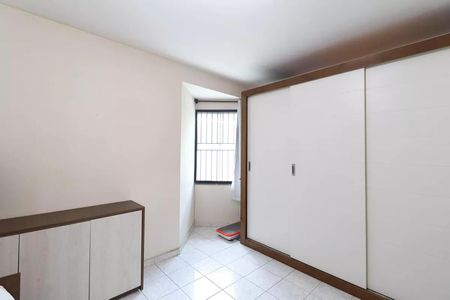 Casa de condomínio à venda com 116m², 3 quartos e 2 vagasQuarto